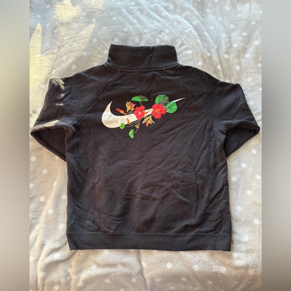 Nike Half Zip Pull Over Sweater - Picture 2 of 8